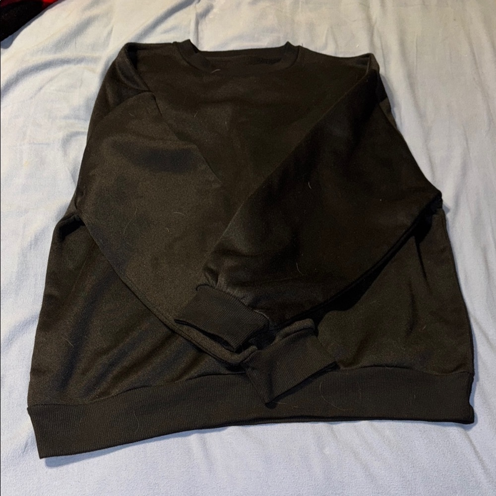 Black Crewneck Sweatshirt